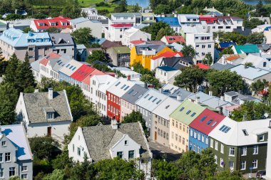İzlanda 'da Reykjavik şehri yazı