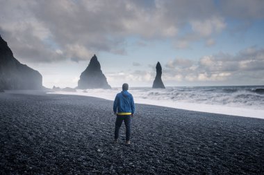 Reynisfjara Kara Kum Sahili Vik, İzlanda