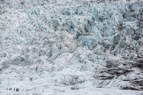 Menschen Wandern Auf Dem Gletscher — Stockfoto