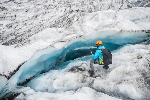 Mensen Wandelen Gletsjer — Stockfoto