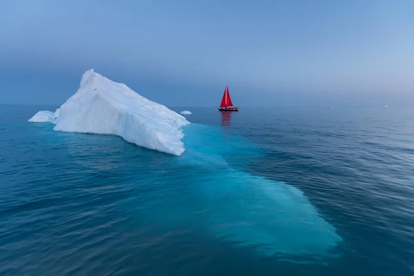 Beau Paysage Avec Grands Icebergs — Photo