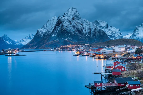 ノルウェー ロフトテン島の美しい冬の風景 — ストック写真