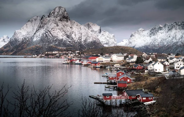 ノルウェー ロフトテン島の美しい冬の風景 — ストック写真