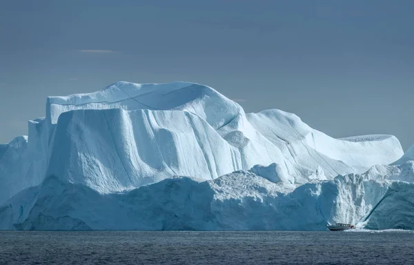 Prachtig Landschap Met Grote Ijsbergen — Stockfoto