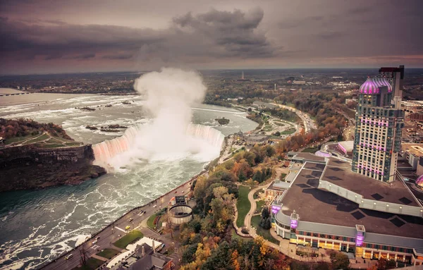 Gyönyörű Niagara Vízesések Éjjel — Stock Fotó