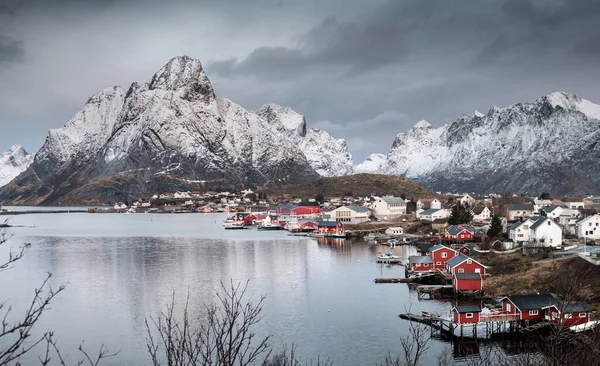 ノルウェー ロフトテン島の美しい冬の風景 — ストック写真