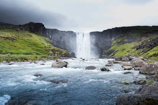 Bela Vista Gufufoss Uma Cachoeira Seydisfjordur Islândia — Fotografia de Stock