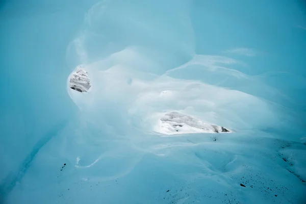 Uvnitř Ledovcové Jeskyně Islandu — Stock fotografie