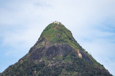 Sri Pada, Adam 'ın Sri Lanka' daki zirvesi