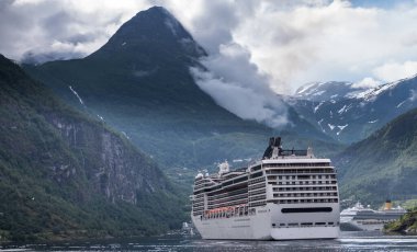Geiranger, Geirangerfjord, Norveç 'te güzel manzaralar