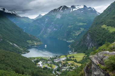 Geiranger, Geirangerfjord, Norveç 'te güzel manzaralar