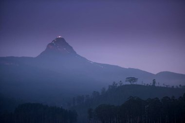 Sri Pada, Adam 'ın Sri Lanka' daki zirvesi