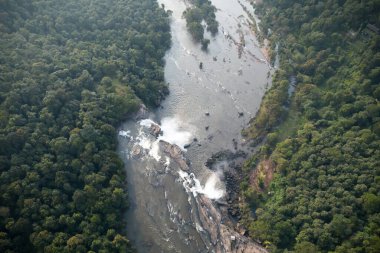 Thrissur Bölgesi, Kerala, Hindistan 'daki Chalakudy Taluk' ta Athirappilly Şelalesi