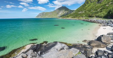 Norveç 'te yaz mevsiminde Lofoten Adaları' nda güzel bir manzara