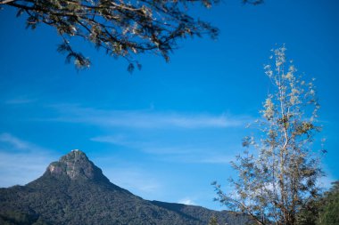 Sri Pada, Adam 'ın Sri Lanka' daki zirvesi