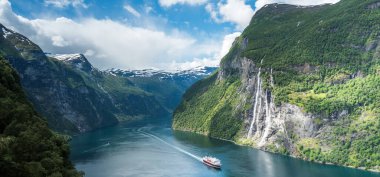 Geiranger, Geirangerfjord, Norveç 'te güzel manzaralar