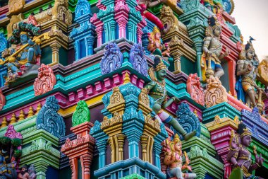 Trincomalee, Sri Lanka 'daki ünlü Hindu tapınağı.