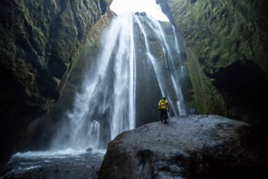 GljfrabiGljufrabui 'nin gizli şelalesi