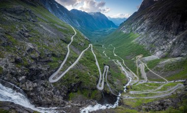 Norveç 'teki ünlü Trol Bayramı Yolu