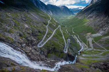 Norveç 'teki ünlü Trol Bayramı Yolu