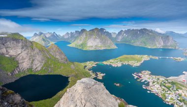 Norveç, Lofoten Adası 'ndaki Reinebringen manzarasından güzel manzara
