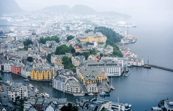 Norveç Güzel Alesund Şehri — Stok fotoğraf