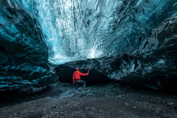 All Interno Una Grotta Ghiacciata Islanda — Foto Stock
