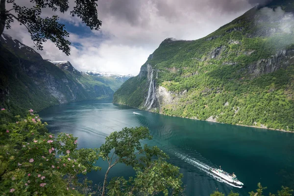 Geiranger Geirangerfjord Norveç Güzel Manzaralar — Stok fotoğraf