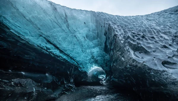 Dalam Gua Gletser Islandia — Stok Foto