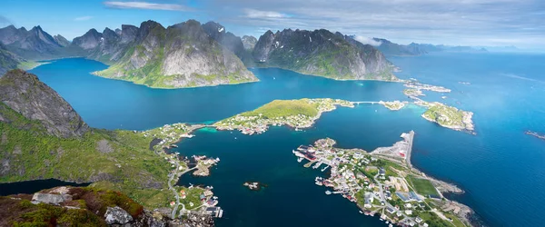 Hermosas Vistas Desde Punto Vista Reinebringen Lofoten Island Noruega —  Fotos de Stock