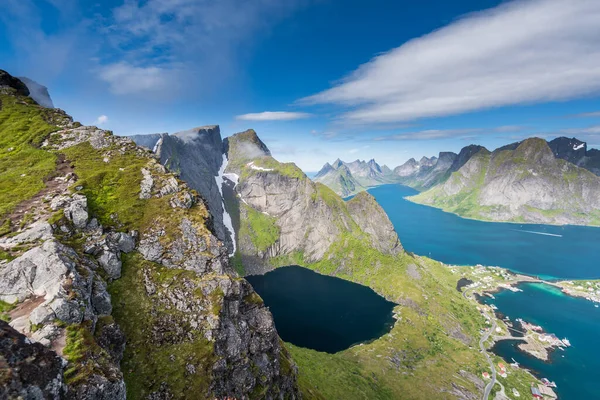 Schöne Aussicht Vom Aussichtspunkt Reinebringen Auf Den Lofoten Norwegen — Stockfoto