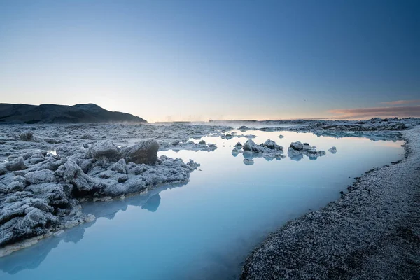 Bela Paisagem Pôr Sol Perto Blue Lagoa Termal Islândia — Fotografia de Stock
