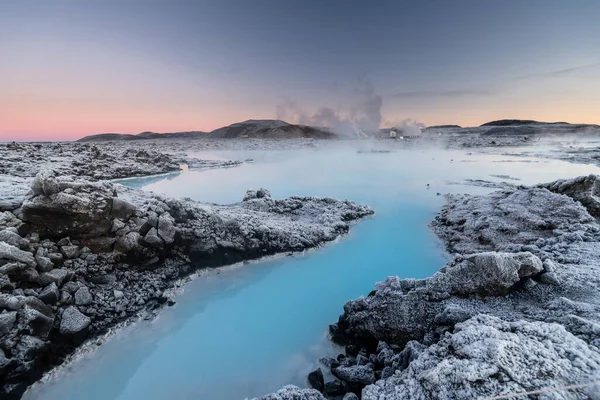 Bela Paisagem Pôr Sol Perto Blue Lagoa Termal Islândia — Fotografia de Stock