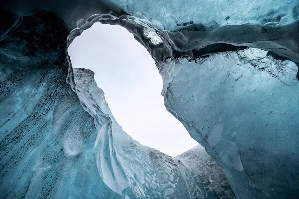 Dalam Gua Gletser Islandia — Stok Foto