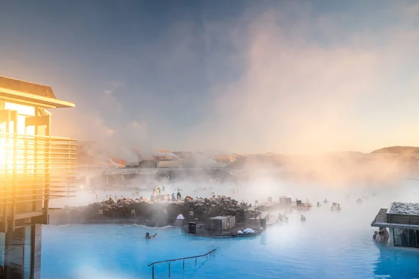 Prachtig Landschap Zonsondergang Bij Blauwe Lagune Warmwaterbron Spa Ijsland — Stockfoto