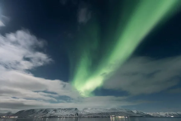 Severní Světla Aurora Borealis Nad Městem Akureyri Islandu — Stock fotografie