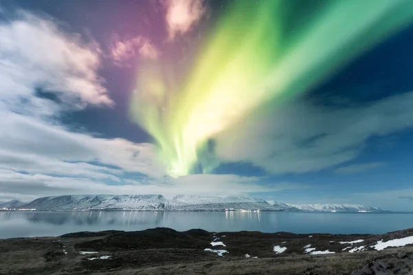 Aurora Boreale Aurora Boreale Sulla Città Akureyri Islanda — Foto Stock