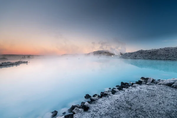 Bela Paisagem Pôr Sol Perto Blue Lagoa Termal Islândia — Fotografia de Stock