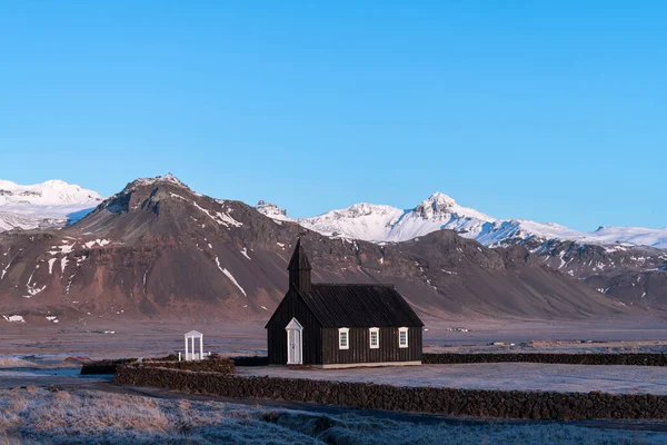 冰岛布迪尔黑人教堂 — 图库照片