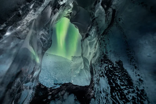 Luces Boreales Aurora Boreal Sobre Cueva Glaciar — Foto de Stock