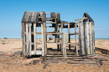 Eski döken ve tekne