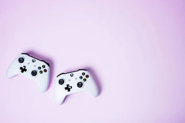 Μόσχα Ρωσία Juney 2019 White Wireless Gamepads Χειριστήριο Xbox One — Φωτογραφία Αρχείου