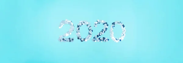 파란색 배경에 복제품 2020 새로운 시작되는 프레임의 은빛나는 — 스톡 사진