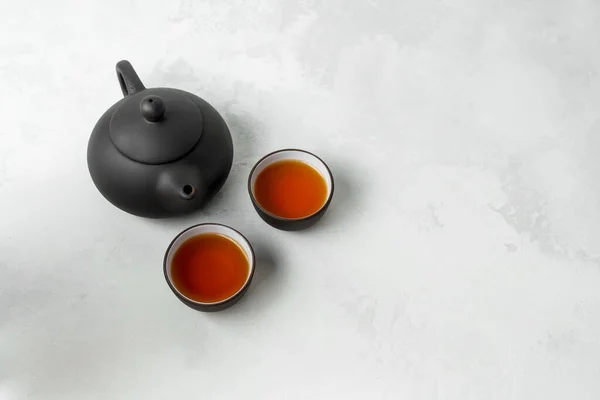 亚洲食物背景 配有茶具 茶杯和茶壶 并配有白色石头背景的文字空间 — 图库照片