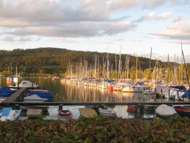      Göl şık bir tatile. Avusturya. Klagenfurt.                          