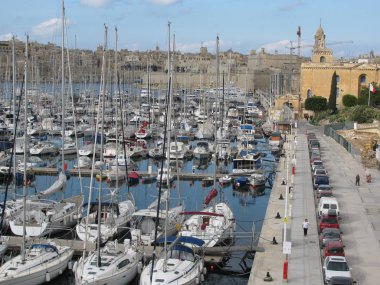  Malta'nın başkenti Valletta panoramik manzaralı.                               