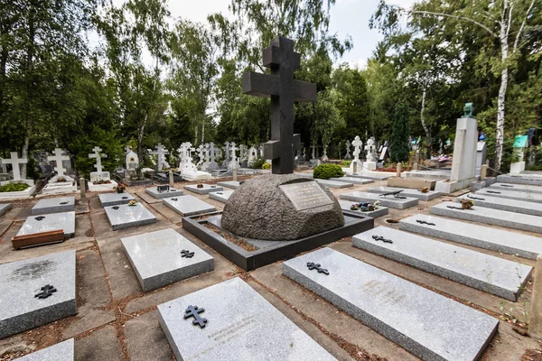 Pomnik Don Kozaka Rosyjskim Cmentarzu Prawosławnym Sainte Genevieve Des Bois — Zdjęcie stockowe