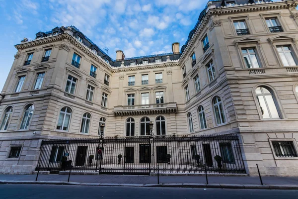 Capgemini Merkez Ofisi - Tilsitt Sokağı, Paris 'te Kuşatma Sosyal Hizmetleri