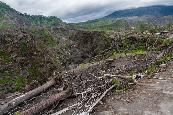 Πλαγιές Του Όρους Merapi Καταστραφεί Από Διάβρωση Και Την Έκρηξη — Φωτογραφία Αρχείου