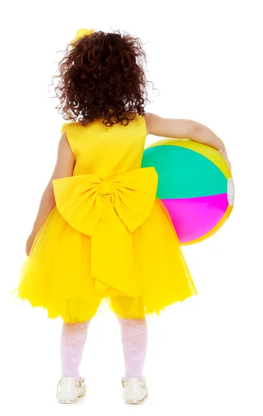 Little girl playing with a ball — Stock Photo, Image